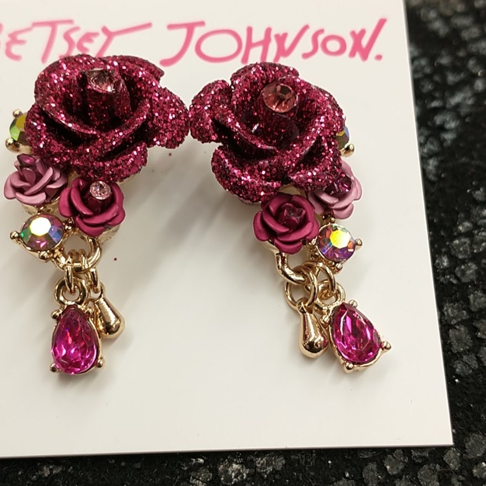 Betsey johnson rose dangle earrings - Picture 4 of 4